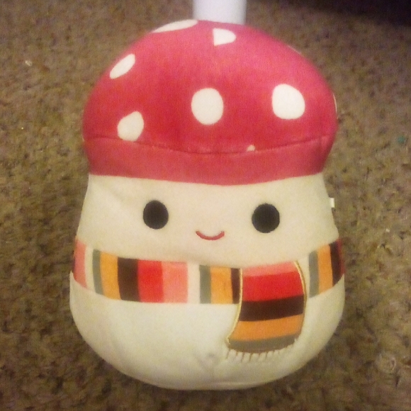 Squishmallows Other - Squishmallows Red and Cream Mushroom Plush